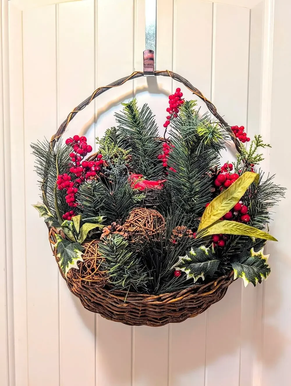 Christmas Wreath Wicker Basket Red Cardinal Berries Holiday Door Wall Decor